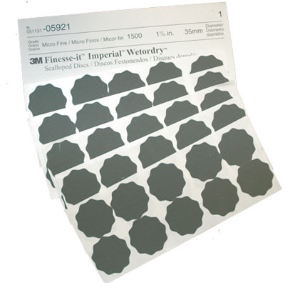 3M 1-3/8" Finesse-It Imperial Wetordry Scallop Disc (05921)